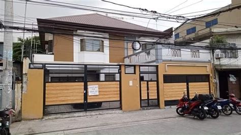 House for Rent in Makati .